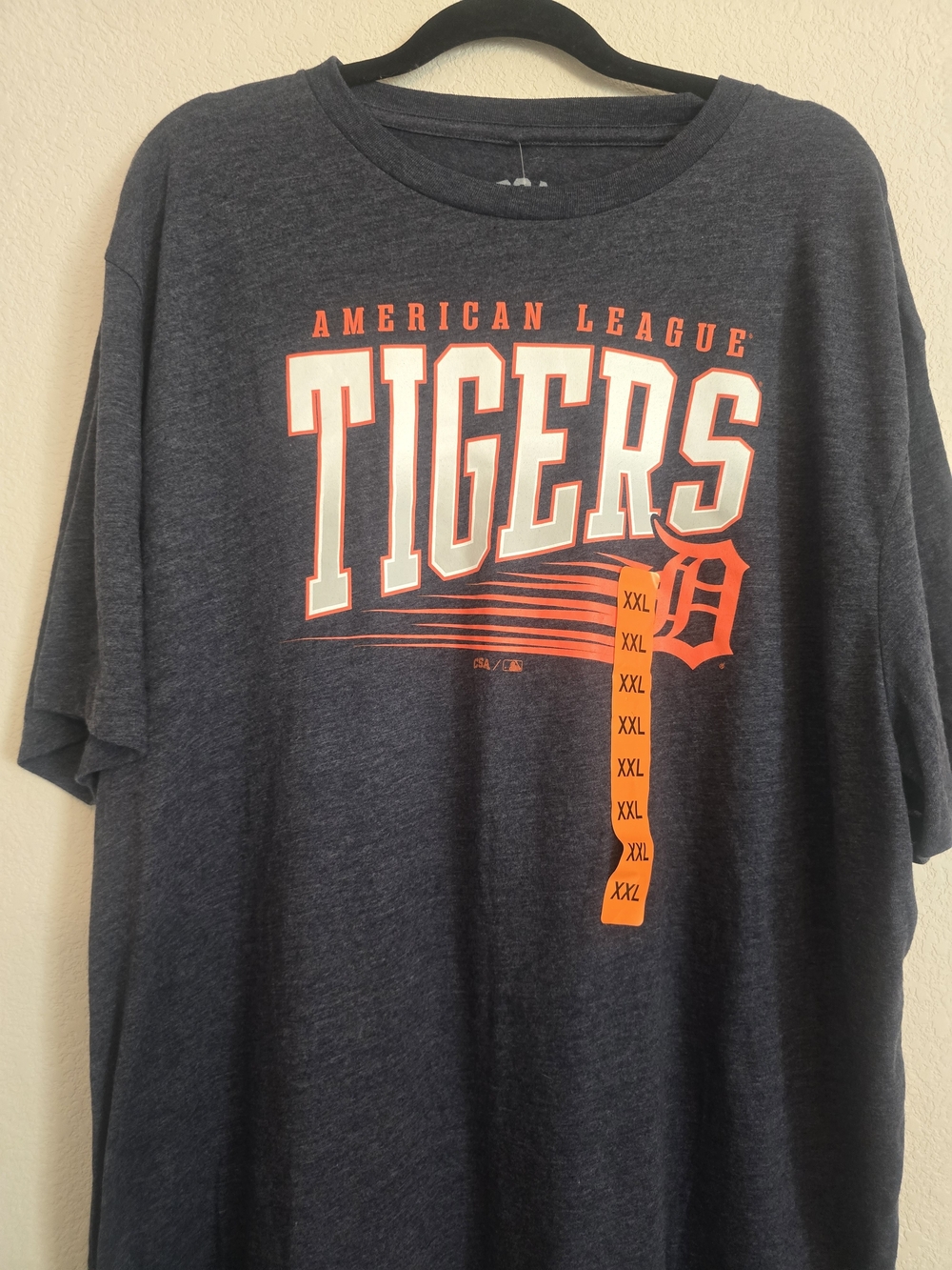 MLB Navy Blue Tigers Graphic Tee with Orange Accents XXL
